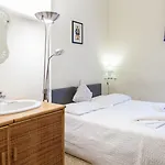 לינה וארוחת בוקר Bed&bed Cassia 3*