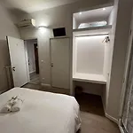 לינה וארוחת בוקר Bed&bed Cassia 3*